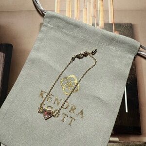 Kendra Scott Ari Heart Dichroic bracelet